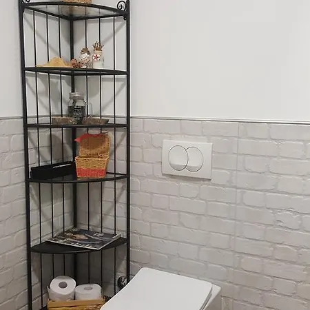 Apartment Traveler's Place At Centre Tirana