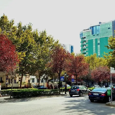 Traveler's Place At Centre Апартаменты *